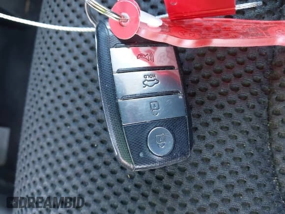 ✅ 2020 Kia Optima LX • VIN: 5XXGT4L36LG416933 • Lot: 43583517. Listed on IAAI with 70,764 mi. Free auction sales archive from the USA and detailed vehicle history report at DreamBid. Image 11.