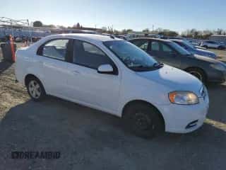 2010 Chevrolet Aveo 1LT с VIN KL1TD5DE6AB101335, выставлен на аукционе Copart как лот 83634594 с пробегом 118 386 миль миль и Списание • Salvage title. История ставок и продаж доступна на DreamBid. Изображение 4.