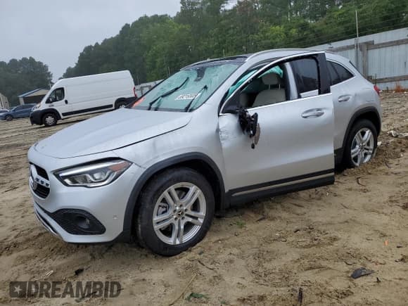 ✅ 2022 Mercedes-Benz GLA 250 • VIN: W1N4N4HB9NJ320475 • Lot: 69216505. Listed on Copart with 11,979 mi. Free auction sales archive from the USA and detailed vehicle history report at DreamBid. Image 1.