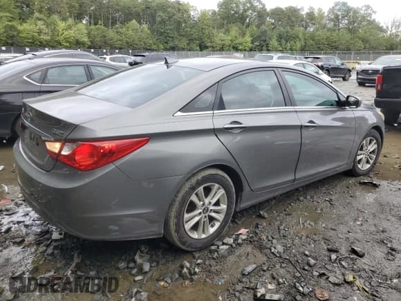✅ 2012 Hyundai Sonata GLS • VIN: 5NPEB4AC6CH432664 • Lot: 73257084. Listed on Copart with 180,864 mi. Free auction sales archive from the USA and detailed vehicle history report at DreamBid. Image 3.