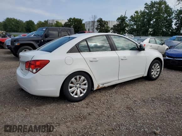 2011 Chevrolet Cruze LS+ 1SB с VIN 1G1PA5SH3B7177415, выставлен на аукционе Copart как лот 81116365 с пробегом 185 073 миль миль и На запчасти • Non repairable. История ставок и продаж доступна на DreamBid. Изображение 5.