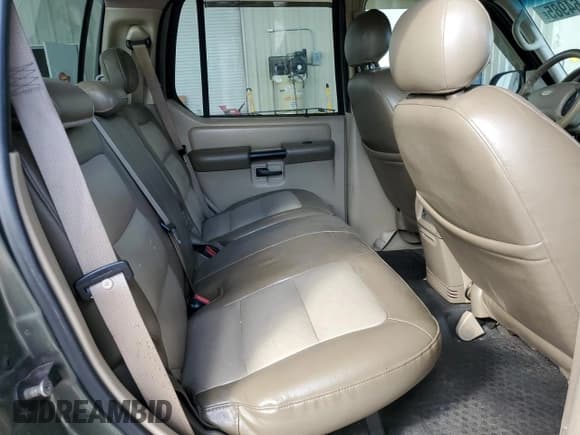 ✅ 2004 Ford Explorer Sport Trac XLS • VIN: 1FMZU67K34UB65119 • Lot: 89664985. Listed on Copart with 221,782 mi. Free auction sales archive from the USA and detailed vehicle history report at DreamBid. Image 10.