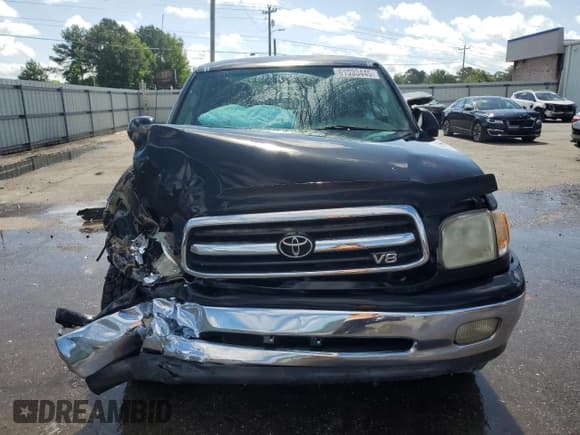 ✅ 2002 Toyota Tundra Limited • VIN: 5TBRT38182S324660 • Lot: 61033445. Listed on Copart with 245,400 mi. Free auction sales archive from the USA and detailed vehicle history report at DreamBid. Image 5.