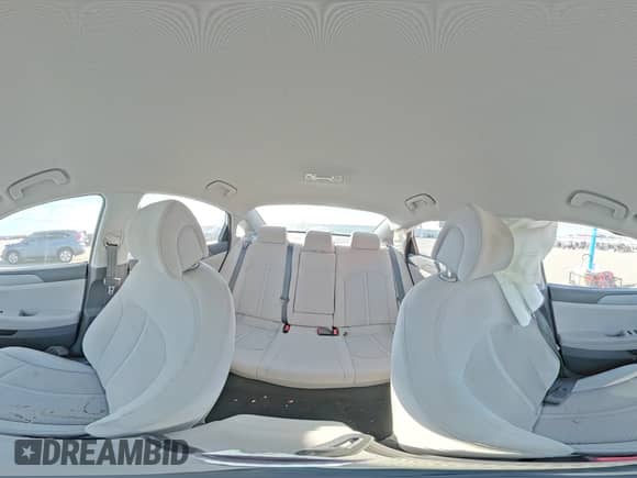 2016 Hyundai Sonata SE z VIN 5NPE24AF5GH398071, wystawiony jako Copart lot #84771695 z przebiegiem Nie podano mil oraz Nie do naprawy • Non repairable. Historia ofert i sprzedaży dostępna na DreamBid. Obrazek 14.