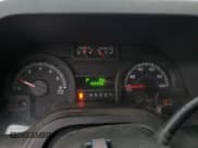 ✅ 2010 Ford Econoline Cargo Commercial • VIN: 1FTNE1EW6ADA22556 • Lot: 57655255. Wystawiony na Copart z przebiegiem 109 290 mil. Bezpłatny archiwum sprzedaży aukcyjnych z USA i szczegółowy raport historii pojazdu na DreamBid. Zdjęcie 9.