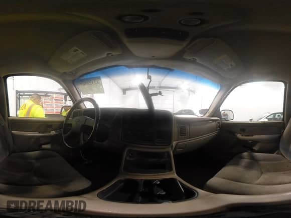 2005 Chevrolet Suburban LS z VIN 1GNFK16Z45J176719, wystawiony jako IAAI lot #42325067 z przebiegiem 199 884 mil mil oraz . Historia ofert i sprzedaży dostępna na DreamBid. Obrazek 21.