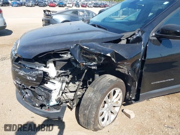 ✅ 2020 Jeep Cherokee Latitude • VIN: 1C4PJLCB0LD569938 • Lot: 43250505. Wystawiony na IAAI z przebiegiem 106 013 mil. Bezpłatny archiwum sprzedaży aukcyjnych z USA i szczegółowy raport historii pojazdu na DreamBid. Zdjęcie 6.