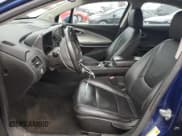 ✅ 2013 Chevrolet Volt • VIN: 1G1RB6E46DU114916 • Lot: 84618094. Wystawiony na Copart z przebiegiem 178 932 mil. Bezpłatny archiwum sprzedaży aukcyjnych z USA i szczegółowy raport historii pojazdu na DreamBid. Zdjęcie 7.