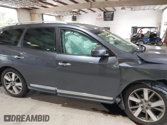 ✅ 2014 Nissan Pathfinder S • VIN: 5N1AR2MN9EC618382 • Lot: 42086197. Listed on IAAI with 98,763 mi. Free auction sales archive from the USA and detailed vehicle history report at DreamBid. Image 13.