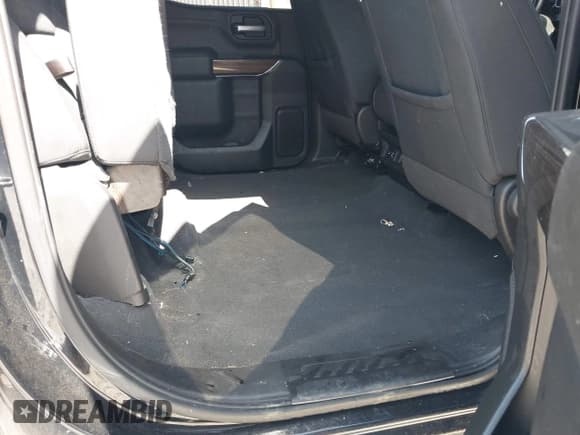 ✅ 2021 Chevrolet Silverado 1500 RST • VIN: 1GCUYEEDOMZ414772 • Lot: 42694482. Wystawiony na IAAI z przebiegiem 47 696 mil. Bezpłatny archiwum sprzedaży aukcyjnych z USA i szczegółowy raport historii pojazdu na DreamBid. Zdjęcie 8.