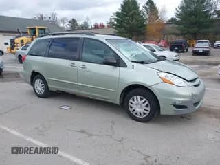 ✅ 2006 Toyota Sienna CE • VIN: 5TDZA23C06S559446 • Lot: 43605371. Wystawiony na IAAI z przebiegiem 302 250 mil. Bezpłatny archiwum sprzedaży aukcyjnych z USA i szczegółowy raport historii pojazdu na DreamBid. Zdjęcie 1.