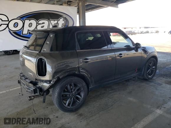 ✅ 2013 MINI Countryman S • VIN: WMWZC3C5XDWP22700 • Lot: 57153995. Listed on Copart with 108,344 mi. Free auction sales archive from the USA and detailed vehicle history report at DreamBid. Image 3.