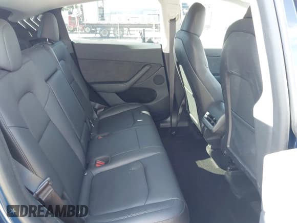 ✅ 2023 Tesla Model Y Long Range • VIN: 7SAYGDEE0PA174320 • Lot: 43465728. Listed on IAAI with 20,117 mi. Free auction sales archive from the USA and detailed vehicle history report at DreamBid. Image 8.