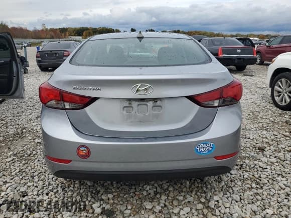 ✅ 2016 Hyundai Elantra SE • VIN: 5NPDH4AE0GH684783 • Lot: 89553005. Listed on Copart with 81,058 mi. Free auction sales archive from the USA and detailed vehicle history report at DreamBid. Image 6.