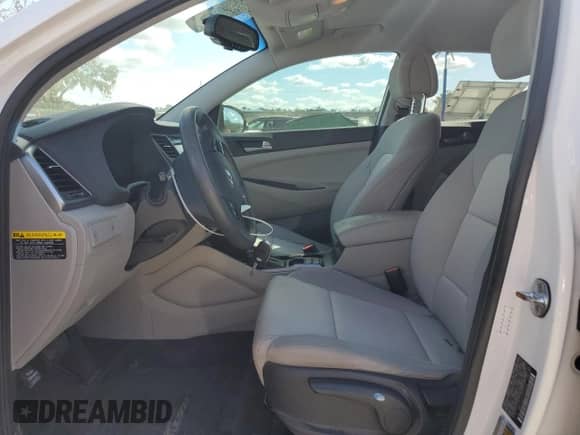 2017 Hyundai Tucson SE с VIN KM8J23A4XHU402674, выставлен на аукционе Copart как лот 86790075 с пробегом 86 968 миль миль и Списание • Salvage title. История ставок и продаж доступна на DreamBid. Изображение 7.