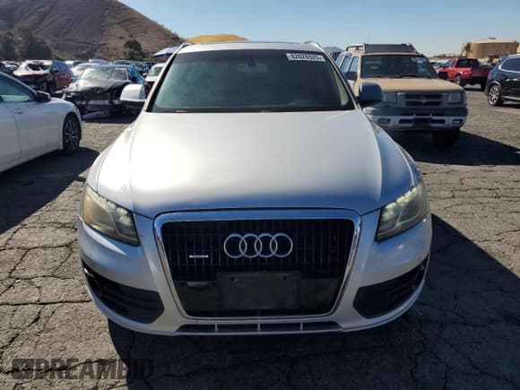 ✅ 2010 Audi Q5 Premium Plus • VIN: WA1LKAFP3AA090817 • Лот: 82626525. Опубликован ранее на Copart с пробегом 213 368 миль. Бесплатный доступ к архиву аукционных продаж из США и подробный отчёт об истории автомобиля на DreamBid. Изображение 5.