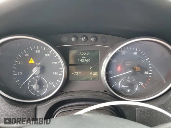 ✅ 2006 Mercedes-Benz M 350 • VIN: 4JGBB86E66A092654 • Lot: 85914335. Listed on Copart with 142,769 mi. Free auction sales archive from the USA and detailed vehicle history report at DreamBid. Image 9.