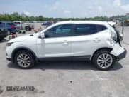 ✅ 2022 Nissan Rogue S • VIN: JN1BJ1AV8NW343653 • Lot: 42622377. Listed on IAAI with 36,376 mi. Free auction sales archive from the USA and detailed vehicle history report at DreamBid. Image 15.