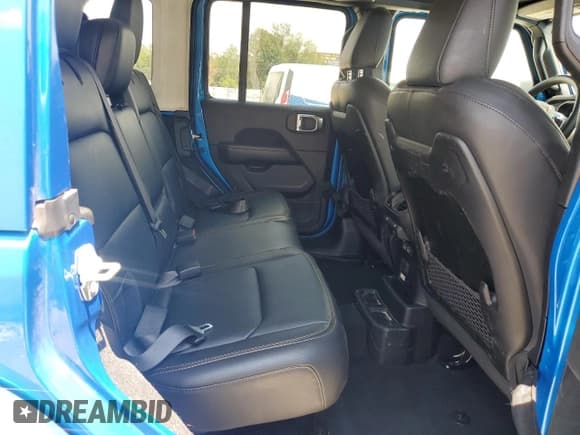 ✅ 2024 Jeep Wrangler Sahara • VIN: 1C4PJXEN9RW113061 • Lot: 66618365. Listed on Copart with 18,911 mi. Free auction sales archive from the USA and detailed vehicle history report at DreamBid. Image 10.