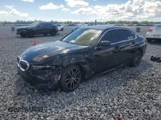 2019 BMW 3 Series 330i xDrive z VIN WBA5R7C53KAJ82203, wystawiony jako Copart lot #83948425 z przebiegiem Nie podano mil oraz Szkoda całkowita • Salvage title. Historia ofert i sprzedaży dostępna na DreamBid. Obrazek 1.
