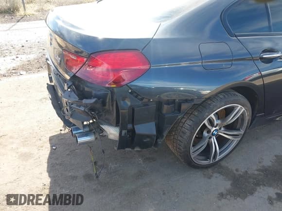 ✅ 2017 BMW M6 • VIN: WBS6E9C58HG437411 • Lot: 41636164. Listed on IAAI with 52,724 mi. Free auction sales archive from the USA and detailed vehicle history report at DreamBid. Image 19.