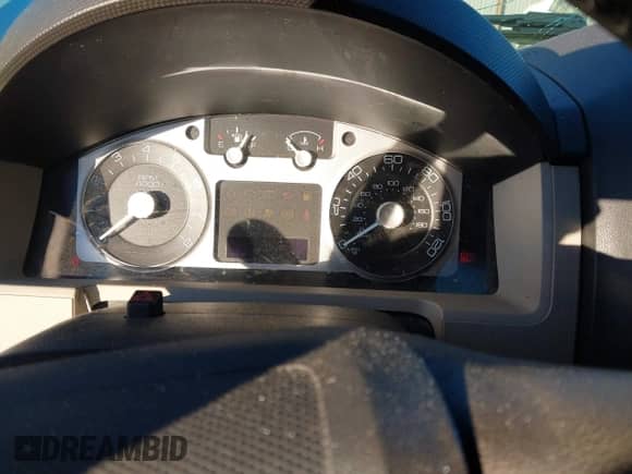 2010 Mercury Mariner z VIN 4M2CN8B73AKJ15604, wystawiony jako IAAI lot #41454647 z przebiegiem 170 761 mil mil oraz . Historia ofert i sprzedaży dostępna na DreamBid. Obrazek 7.