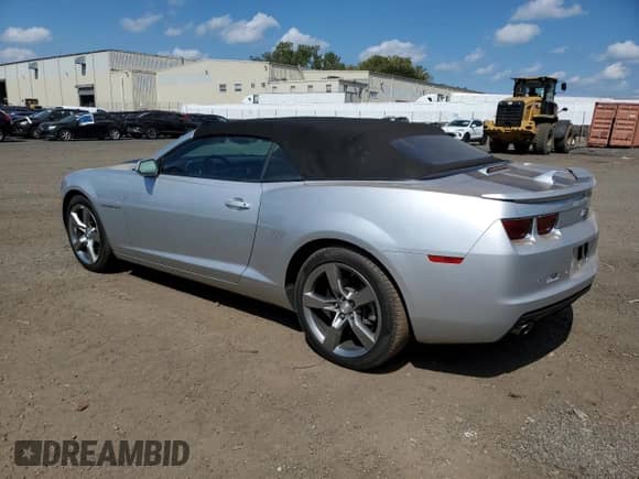 2012 Chevrolet Camaro 1LT z VIN 2G1FF3D31C9114090, wystawiony jako Copart lot #71245185 z przebiegiem 61 442 mil mil oraz Szkoda całkowita • Salvage title. Historia ofert i sprzedaży dostępna na DreamBid. Obrazek 2.