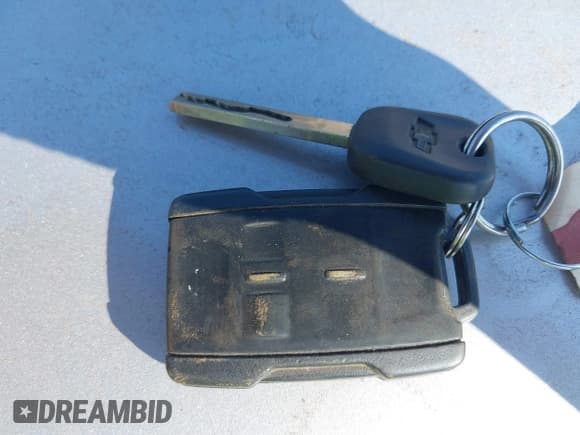 ✅ 2016 Chevrolet Silverado 1500 LT • VIN: 1GCVKREC6GZ420777 • Lot: 42969771. Listed on IAAI with 86,905 mi. Free auction sales archive from the USA and detailed vehicle history report at DreamBid. Image 11.