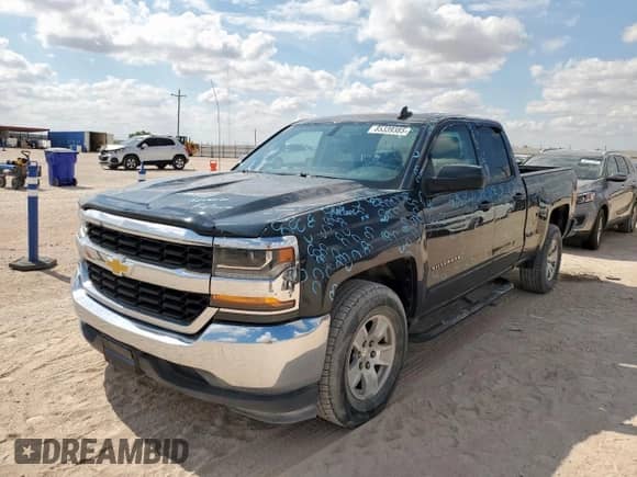 2019 Chevrolet Silverado 1500 LT z VIN 2GCRCPEC7K1105216, wystawiony jako Copart lot #85339385 z przebiegiem 151 190 mil mil oraz Szkoda całkowita • Salvage title. Historia ofert i sprzedaży dostępna na DreamBid. Obrazek 1.