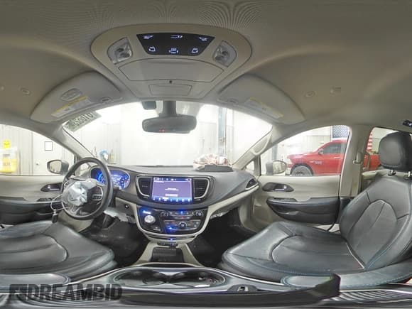 ✅ 2021 Chrysler Pacifica Touring L • VIN: 2C4RC3BG5MR549327 • Lot: 61662315. Listed on Copart with 51,802 mi. Free auction sales archive from the USA and detailed vehicle history report at DreamBid. Image 14.