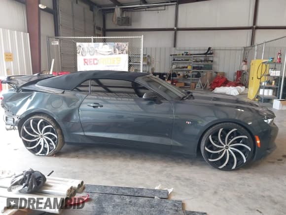 ✅ 2022 Chevrolet Camaro 1LT • VIN: 1G1FB3DX2N0105071 • Лот: 42212100. Опубликован ранее на IAAI с пробегом 57 899 миль. Бесплатный доступ к архиву аукционных продаж из США и подробный отчёт об истории автомобиля на DreamBid. Изображение 13.