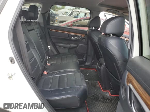 ✅ 2018 Honda CR-V Touring • VIN: 2HKRW2H90JH626852 • Лот: 71476265. Опубликован ранее на Copart с пробегом 61 565 миль. Бесплатный доступ к архиву аукционных продаж из США и подробный отчёт об истории автомобиля на DreamBid. Изображение 11.