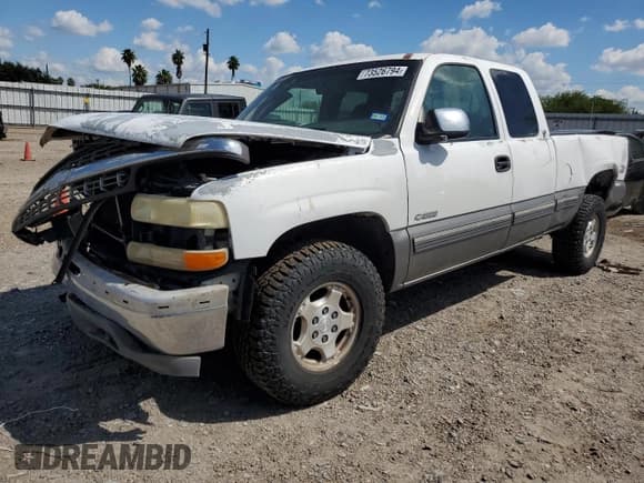 ✅ 1999 Chevrolet Silverado 1500 LS • VIN: 2GCEK19T8X1268490 • Лот: 73526794. Опубликован ранее на Copart с пробегом 266 346 миль. Бесплатный доступ к архиву аукционных продаж из США и подробный отчёт об истории автомобиля на DreamBid. Изображение 1.