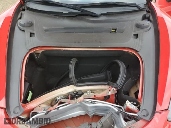 ✅ 2017 Porsche 718 Boxster S • VIN: WP0CB2A82HS240853 • Lot: 77400654. Listed on Copart with 51,330 mi. Free auction sales archive from the USA and detailed vehicle history report at DreamBid. Image 11.