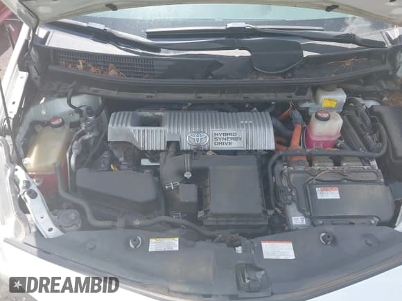 ✅ 2015 Toyota Prius Two • VIN: JTDZN3EU8FJ036043 • Lot: 42176629. Listed on IAAI with 154,939 mi. Free auction sales archive from the USA and detailed vehicle history report at DreamBid. Image 10.