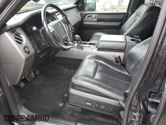 ✅ 2017 Ford Expedition Max Platinum • VIN: 1FMJK1MT4HEA38074 • Lot: 71415375. Wystawiony na Copart z przebiegiem 182 953 mil. Bezpłatny archiwum sprzedaży aukcyjnych z USA i szczegółowy raport historii pojazdu na DreamBid. Zdjęcie 7.