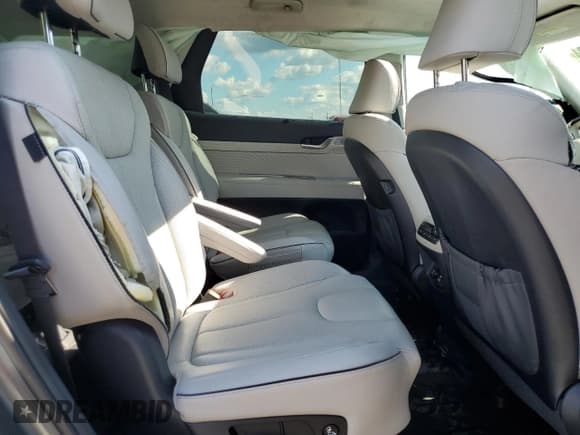 ✅ 2024 Hyundai Palisade Calligraphy • VIN: KM8R7DGE0RU761205 • Лот: 72237504. Опубликован ранее на Copart с пробегом 14 754 миль. Бесплатный доступ к архиву аукционных продаж из США и подробный отчёт об истории автомобиля на DreamBid. Изображение 11.