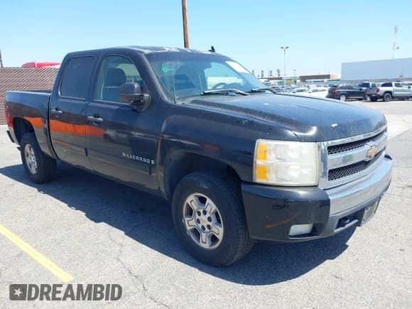 ✅ 2007 Chevrolet Silverado 1500 1LT • VIN: 2GCEC13J771553248 • Lot: 42212718. Wystawiony na IAAI z przebiegiem 206 338 mil. Bezpłatny archiwum sprzedaży aukcyjnych z USA i szczegółowy raport historii pojazdu na DreamBid. Zdjęcie 1.