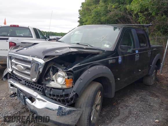 ✅ 2008 Ford F-150 XLT • VIN: 1FTPW145X8FA75211 • Lot: 41688354. Wystawiony na IAAI z przebiegiem Nie podano. Bezpłatny archiwum sprzedaży aukcyjnych z USA i szczegółowy raport historii pojazdu na DreamBid. Zdjęcie 2.