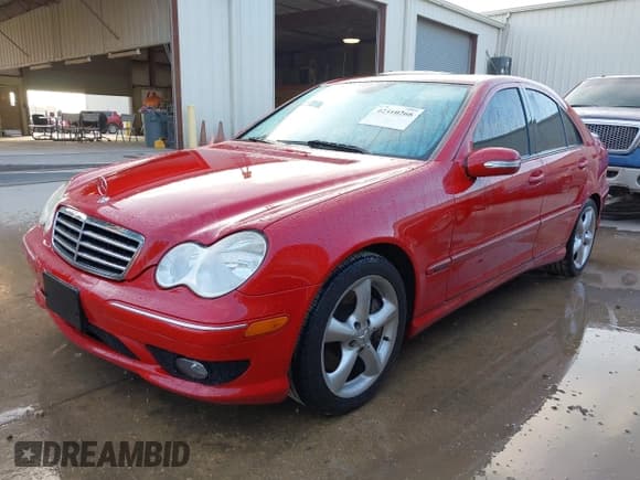✅ 2006 Mercedes-Benz C 230 Sport • VIN: WDBRF52H56A913697 • Lot: 42910266. Listed on IAAI with 161,806 mi. Free auction sales archive from the USA and detailed vehicle history report at DreamBid. Image 2.
