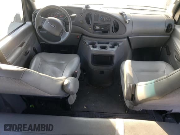 ✅ 2004 Ford Econoline Passenger XL • VIN: 1FMRE11W84HA50164 • Lot: 73438464. Listed on Copart with 148,916 mi. Free auction sales archive from the USA and detailed vehicle history report at DreamBid. Image 8.