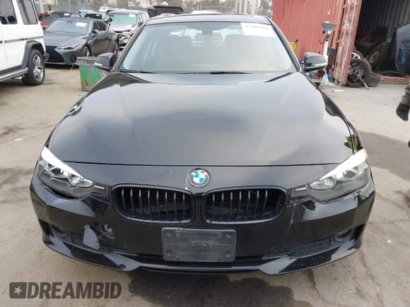 ✅ 2015 BMW 3 Series 320i • VIN: WBA3B1G50FNT06932 • Лот: 43301260. Опубликован ранее на IAAI с пробегом 101 305 миль. Бесплатный доступ к архиву аукционных продаж из США и подробный отчёт об истории автомобиля на DreamBid. Изображение 12.
