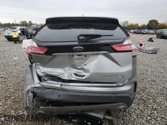 ✅ 2020 Ford Edge Titanium • VIN: 2FMPK4K98LBA71795 • Lot: 90350875. Wystawiony na Copart z przebiegiem 92 560 mil. Bezpłatny archiwum sprzedaży aukcyjnych z USA i szczegółowy raport historii pojazdu na DreamBid. Zdjęcie 6.