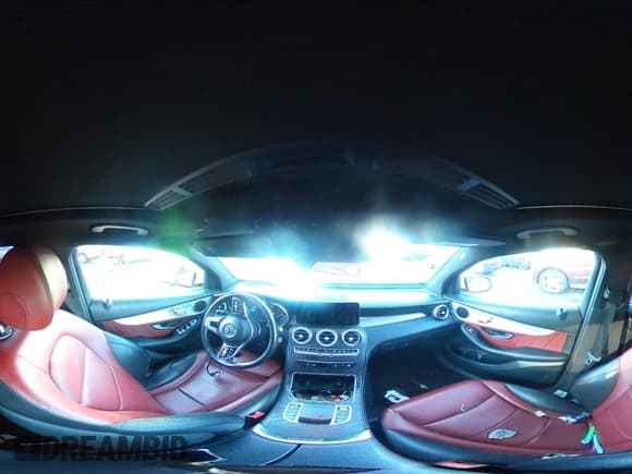 ✅ 2020 Mercedes-Benz GLC 300 • VIN: WDC0J8EB9LF681857 • Лот: 43600185. Опубликован ранее на IAAI с пробегом 125 329 миль. Бесплатный доступ к архиву аукционных продаж из США и подробный отчёт об истории автомобиля на DreamBid. Изображение 18.