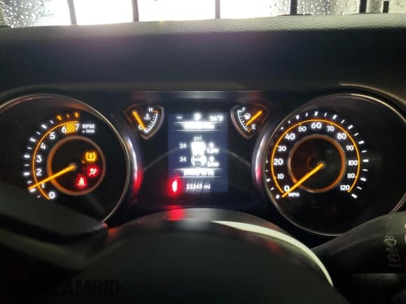 ✅ 2022 Jeep Wrangler Unlimited Willys Sport • VIN: 1C4HJXDN4NW132035 • Lot: 49408695. Wystawiony na Copart z przebiegiem 33 245 mil. Bezpłatny archiwum sprzedaży aukcyjnych z USA i szczegółowy raport historii pojazdu na DreamBid. Zdjęcie 9.