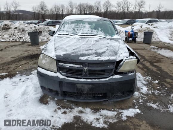 ✅ 2010 Dodge Avenger SXT • VIN: 1B3CC4FB1AN221259 • Lot: 45219525. Wystawiony na Copart z przebiegiem 299 515 mil. Bezpłatny archiwum sprzedaży aukcyjnych z USA i szczegółowy raport historii pojazdu na DreamBid. Zdjęcie 5.