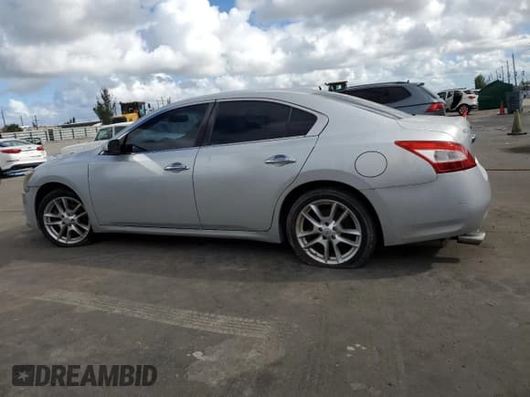 ✅ 2010 Nissan Maxima SV • VIN: 1N4AA5AP9AC804099 • Лот: 85119035. Опубликован ранее на Copart с пробегом 100 067 миль. Бесплатный доступ к архиву аукционных продаж из США и подробный отчёт об истории автомобиля на DreamBid. Изображение 2.