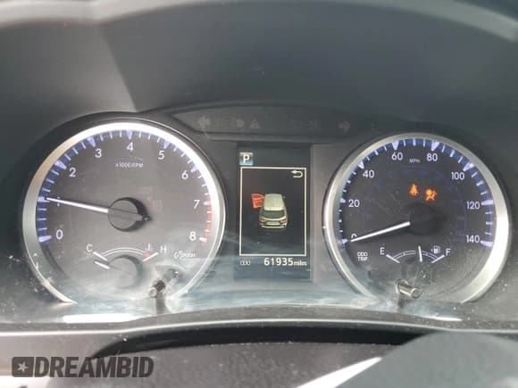 ✅ 2018 Toyota Highlander LE • VIN: 5TDBZRFH0JS841346 • Lot: 58398885. Wystawiony na Copart z przebiegiem 61 935 mil. Bezpłatny archiwum sprzedaży aukcyjnych z USA i szczegółowy raport historii pojazdu na DreamBid. Zdjęcie 9.