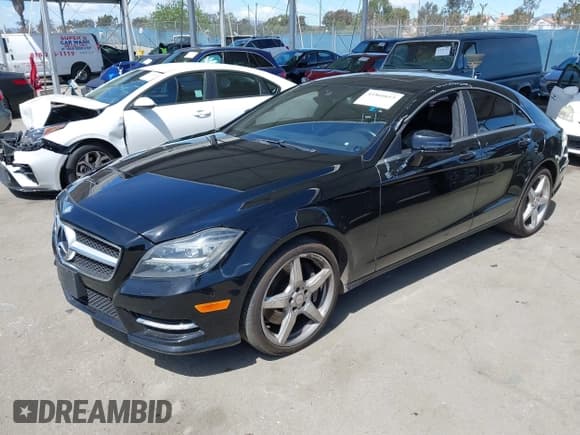 ✅ 2014 Mercedes-Benz CLS 550 • VIN: WDDLJ7DB4EA096883 • Lot: 41866615. Wystawiony na IAAI z przebiegiem 68 886 mil. Bezpłatny archiwum sprzedaży aukcyjnych z USA i szczegółowy raport historii pojazdu na DreamBid. Zdjęcie 17.