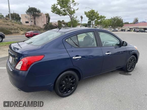 ✅ 2012 Nissan Versa SV • VIN: 3N1CN7AP7CL919782 • Лот: 60700735. Опубликован ранее на Copart с пробегом 126 588 миль. Бесплатный доступ к архиву аукционных продаж из США и подробный отчёт об истории автомобиля на DreamBid. Изображение 4.